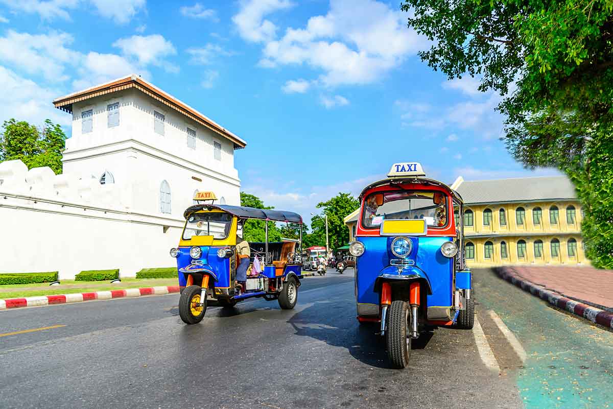 Bangkok to Pattaya, taxi transfer & airport Pickup Plachiva Transport